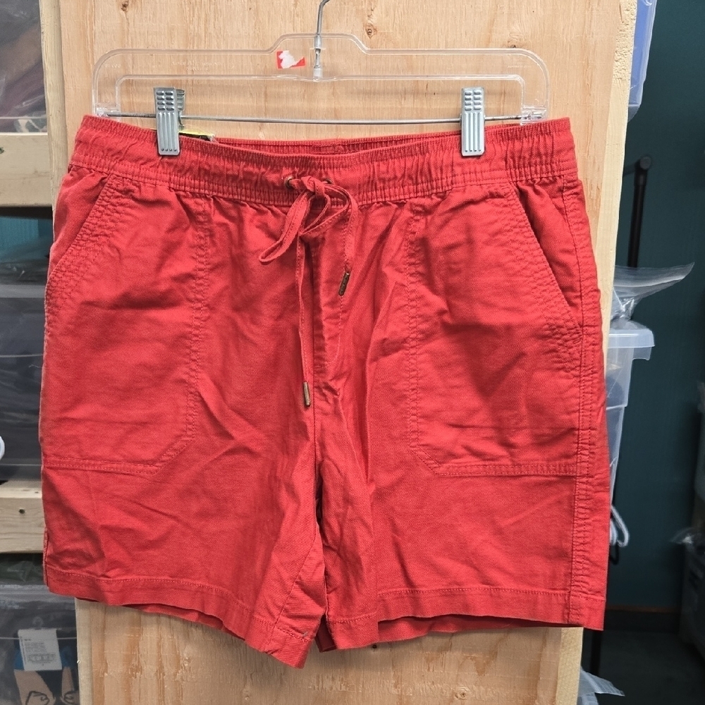 Tahari Size S Burnt Red High Waisted Short